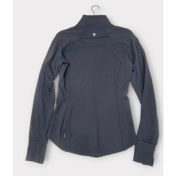 Size 8 - Lululemon Fast As Light 1/2 Zip - Picture 3 of 3